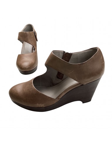 Shoes Designer By Eileen Fisher In Brown, Size: 8 Economisez 